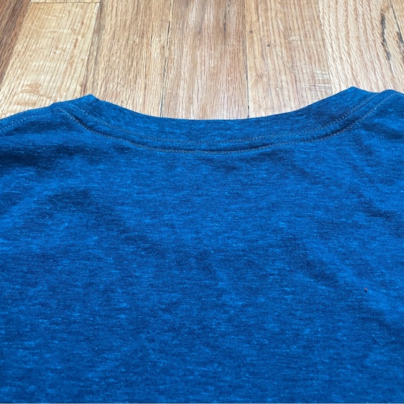 Senior Frog’s Blue Small Women T Shirt Scoop Neck Embroidery Graphic Tee - Picture 5 of 10